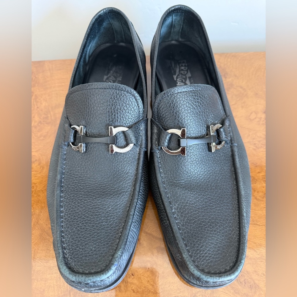 Salvatore Ferragamo Black Pebbled Leather Bit Loafers